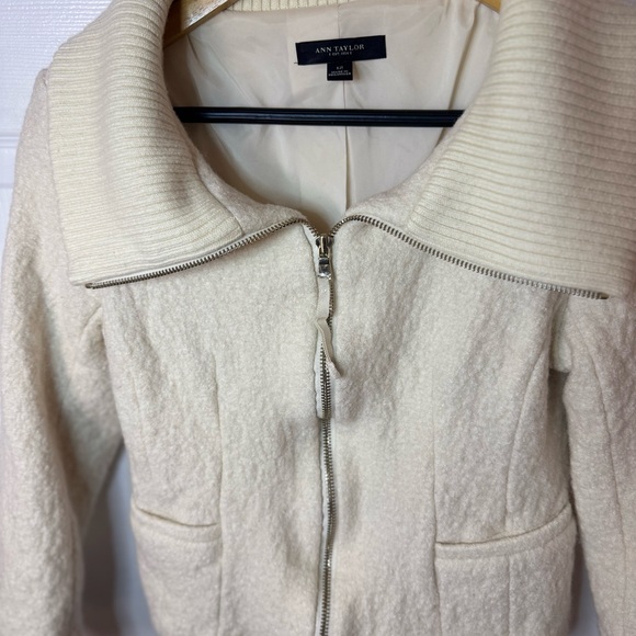Ann Taylor Wool Sweater Jacket Coat Gold Zipper Off white Sz 12 Over Coat - Picture 7 of 16